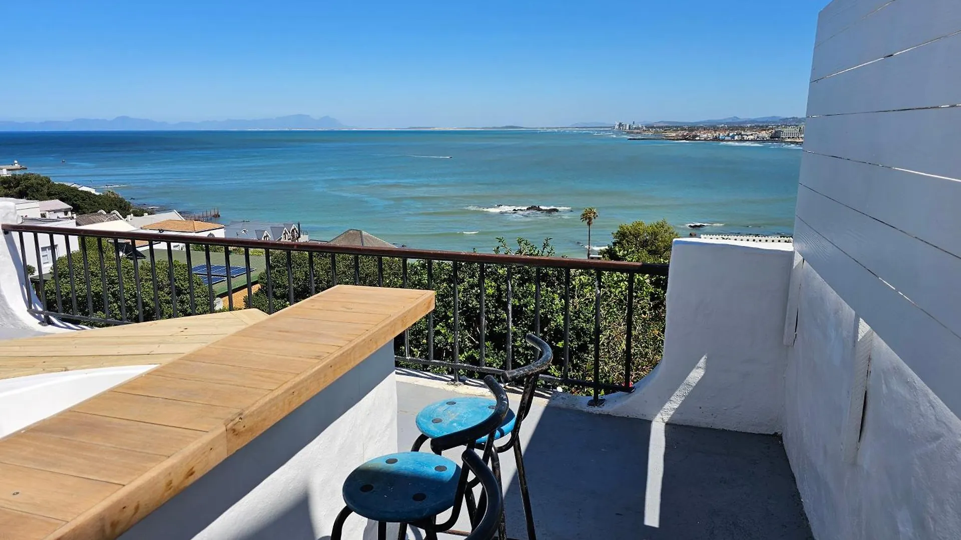 La Isla Bonita Bed and Breakfast Κέιπ Τάουν