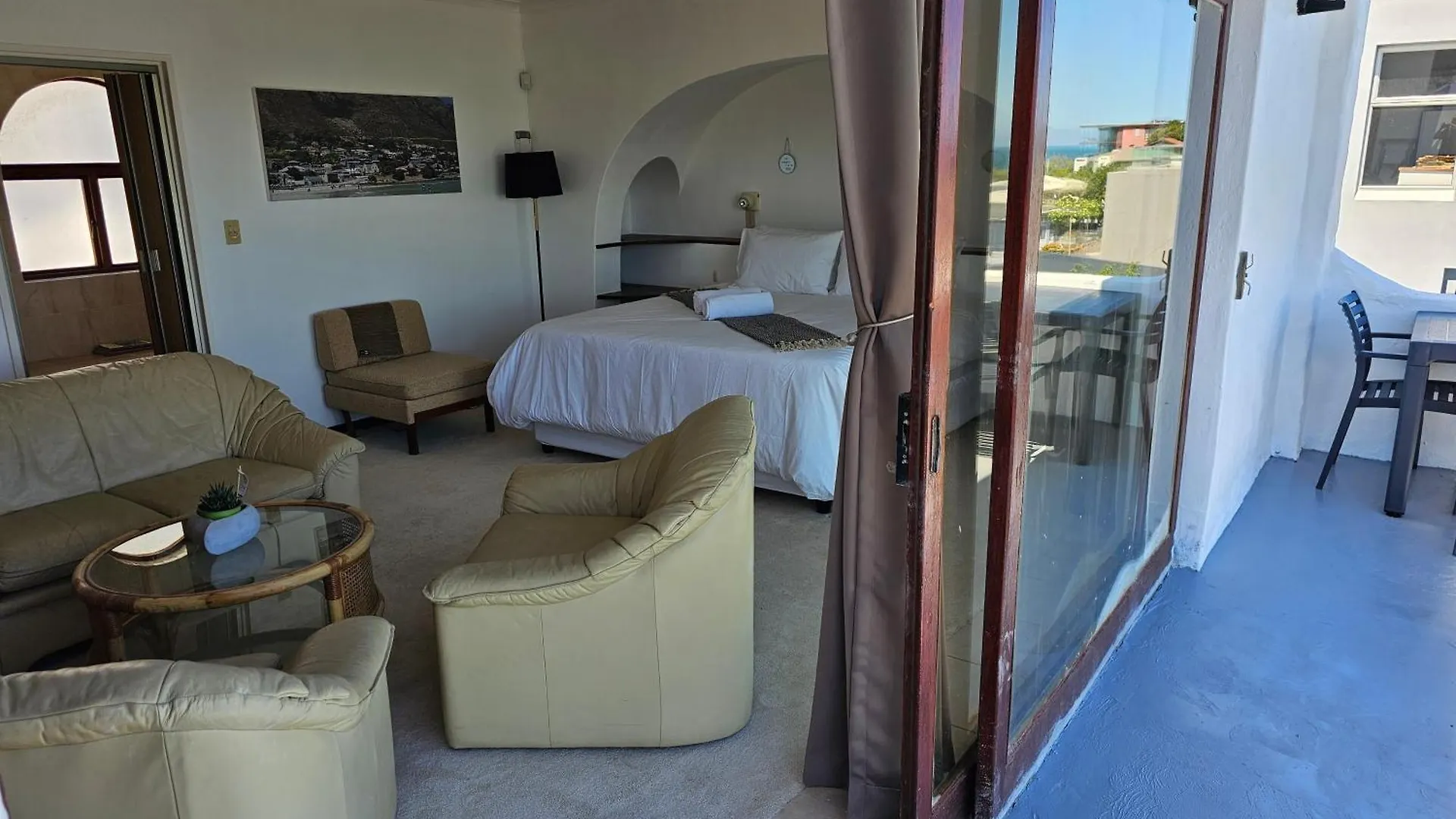 La Isla Bonita Bed and Breakfast Κέιπ Τάουν